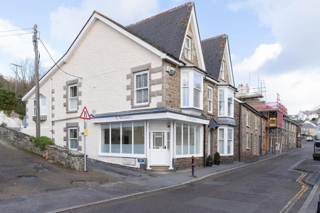 Luxury Modern Suite In Marazion With Parking Extérieur photo